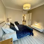 Chambre Dans Appartement Luxueux
