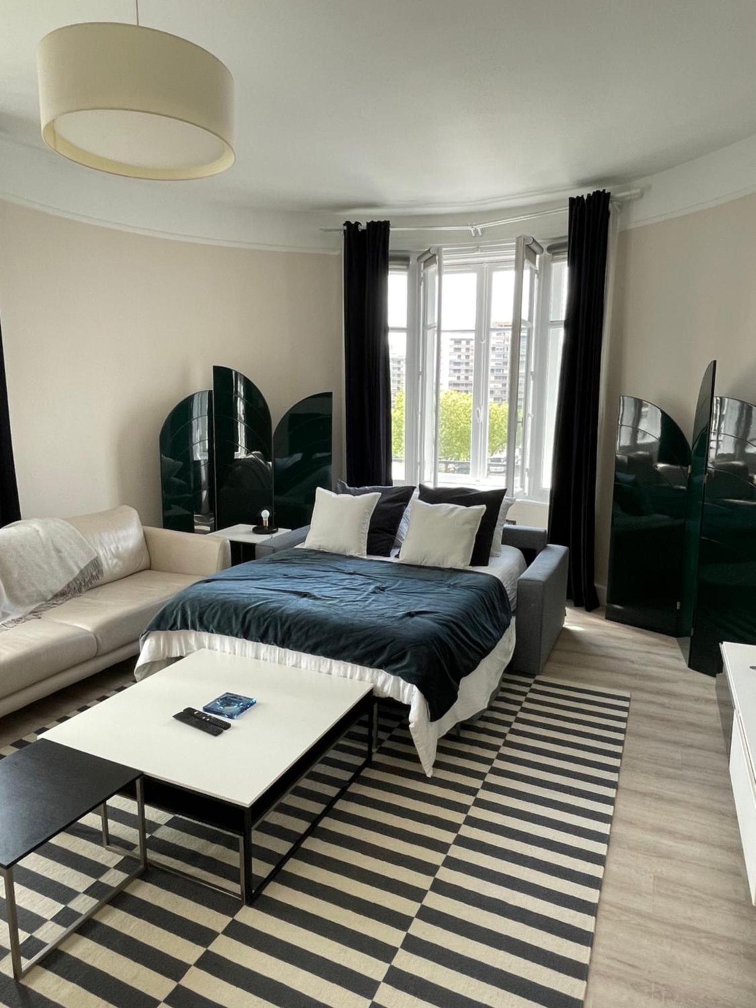 Dans Luxueux Paris